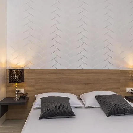 Gavran 2. Baška Voda