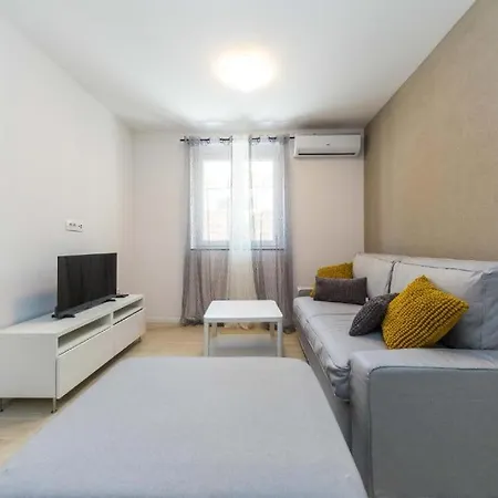 Gavran 2. Baška Voda